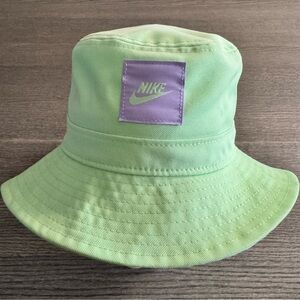 NWT Nike Apex Futura Bucket Hat Youth One Size Lime Green - FB5648-376